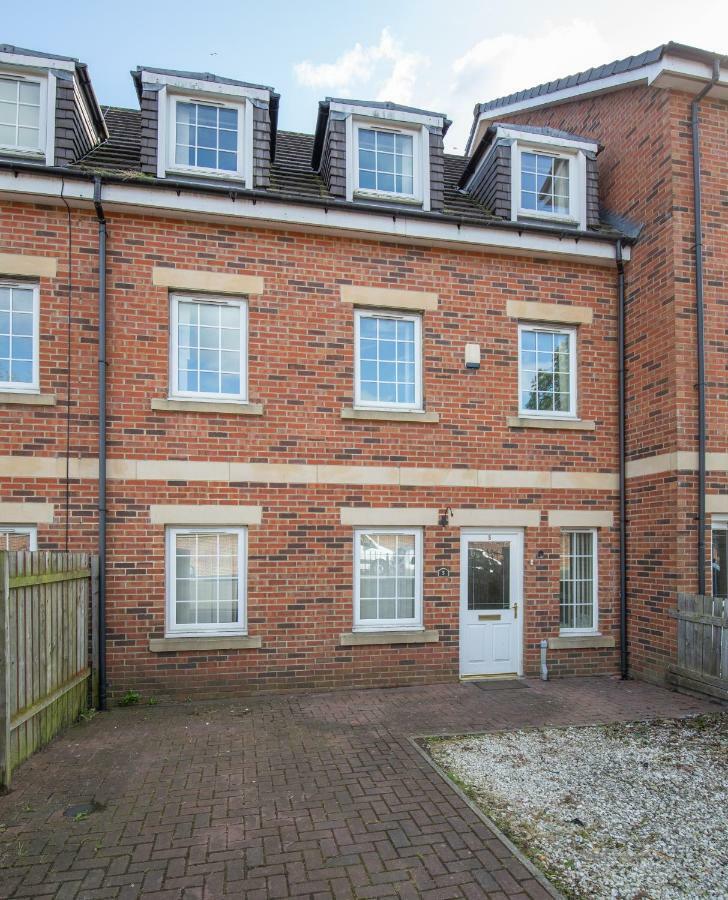 Newcastle City Centre Spacious Town House Free Parking And Wifi Экстерьер фото